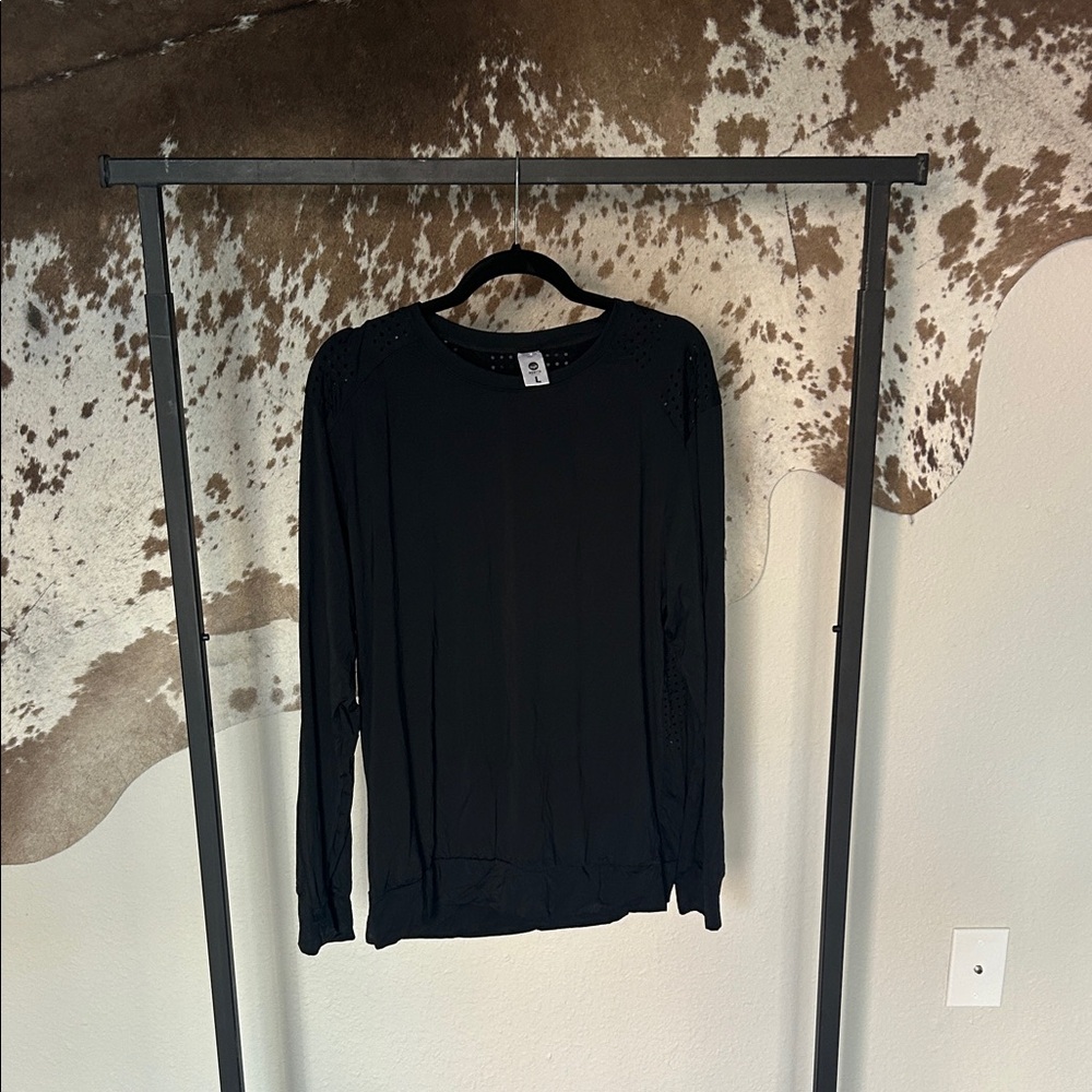 Senita Athletics Black Long Sleeve Top